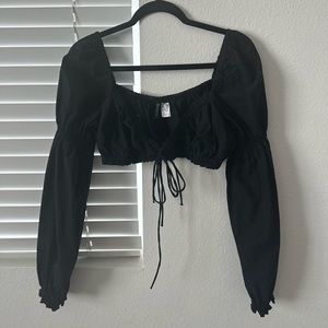 LONG SLEEVE CROP TOP